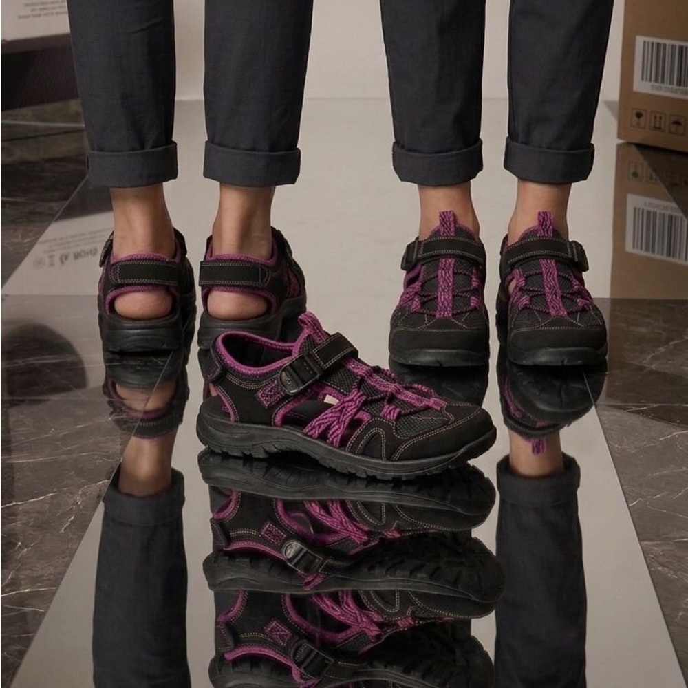 Lands' End Black and Purple Women's Outdoor Sandals - Picture 4 of 4